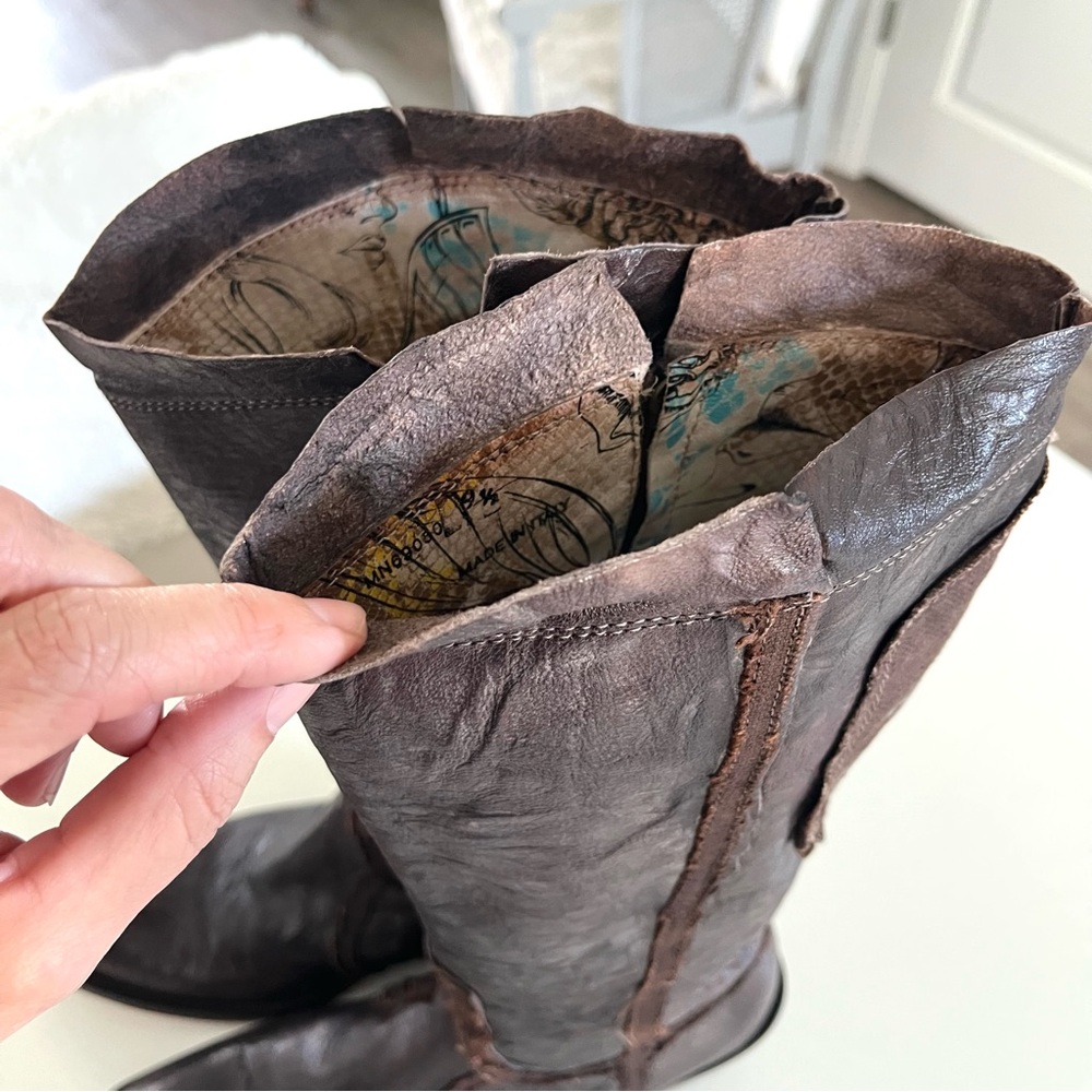 Siren by Mark Nason Villa Boot
Dark Brown Rare Vintage - Picture 15 of 16